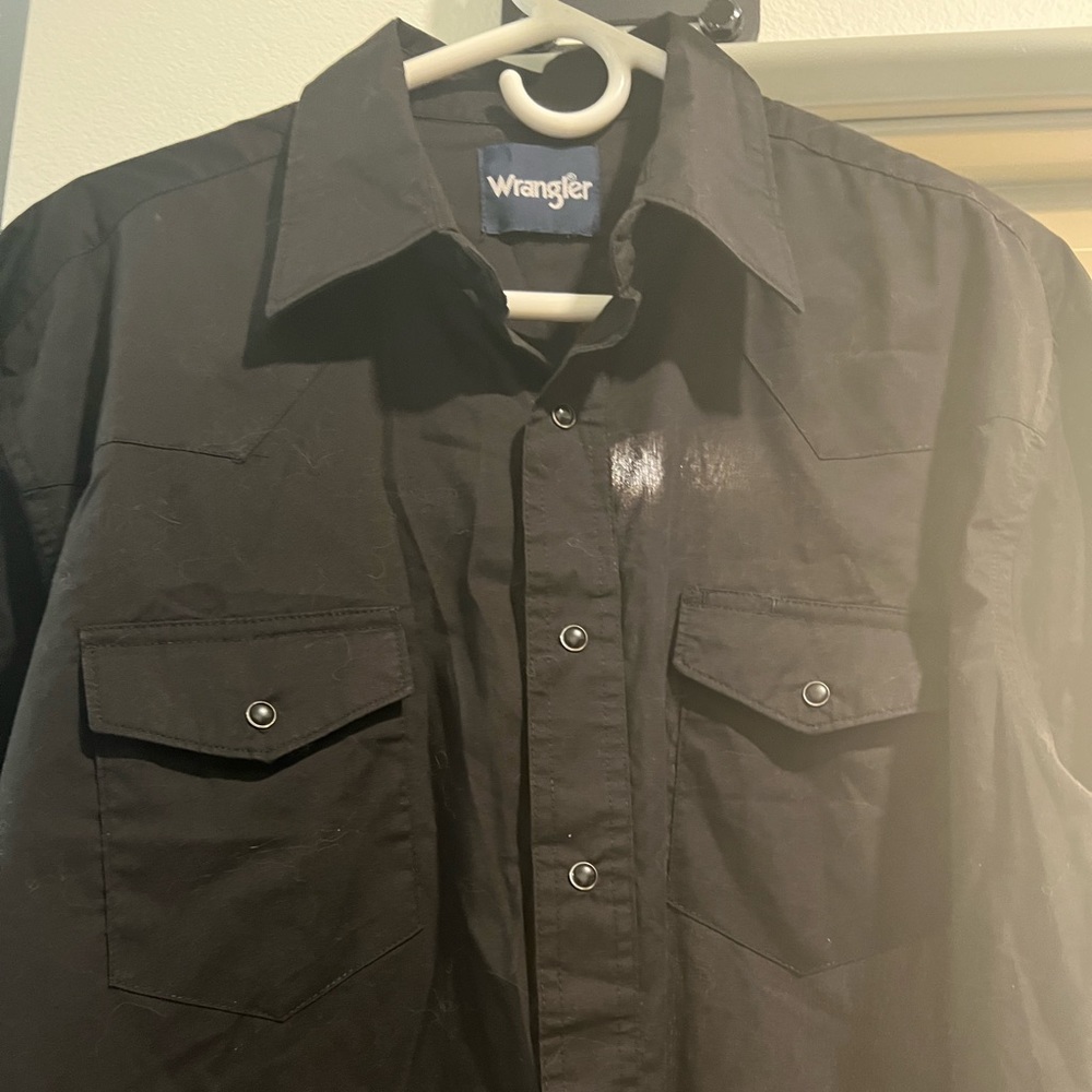 Men’s Black Wrangler Western Dress Shirt with Pearl Snaps